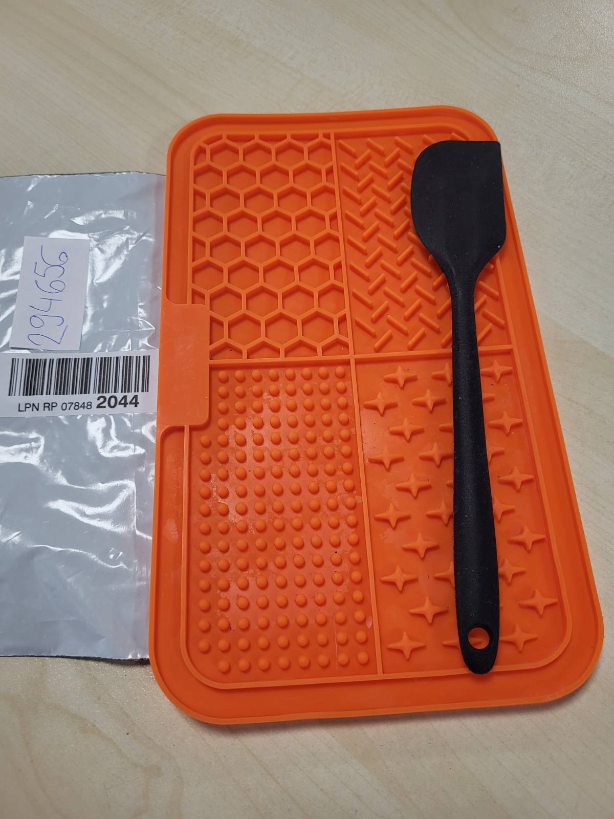 294656 - ZONOPY Dyshekë lëpirëse për qen dhe mace me gota thithëse - 1 pako ushqyese të ngadalta për qen