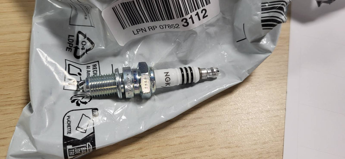 314111 - Kandela NGK DPR8EIX-9 Iridium IX 2202
