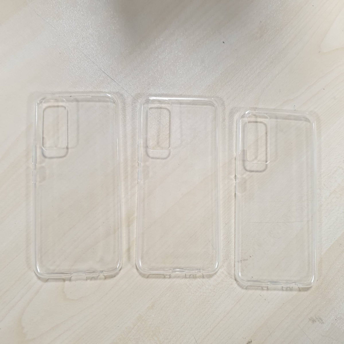 300190 - REY Mbështjellëse xheli transparente 3X për Vivo V20 SE - Y70, ultra e hollë 0.33 mm, me rezistencë të lartë dhe silikon TPU fleksibël