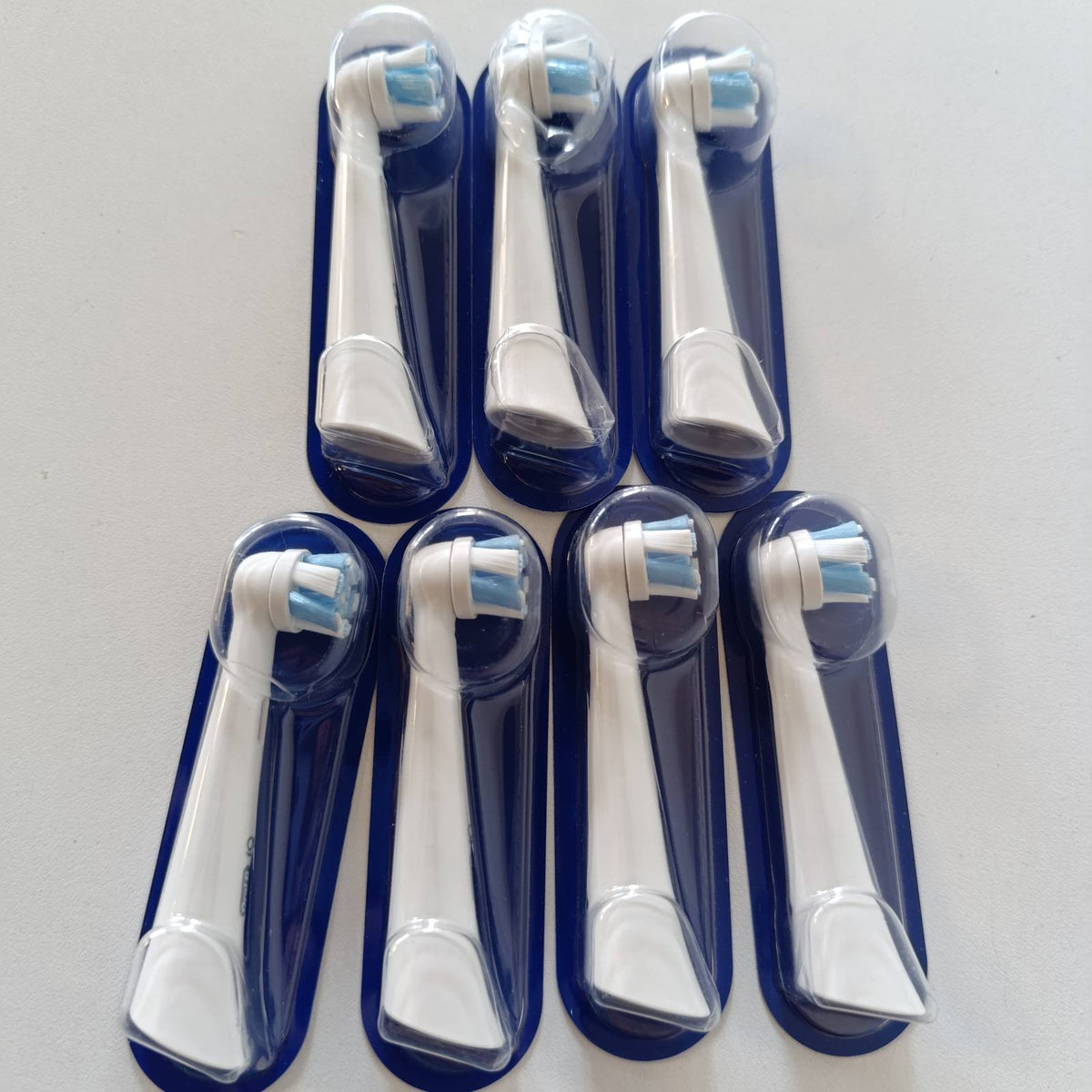 315429 -  Ultimate Clean – Koka Furçash Zëvendësuese, pako me 7, për pastrim të thellë, të bardha