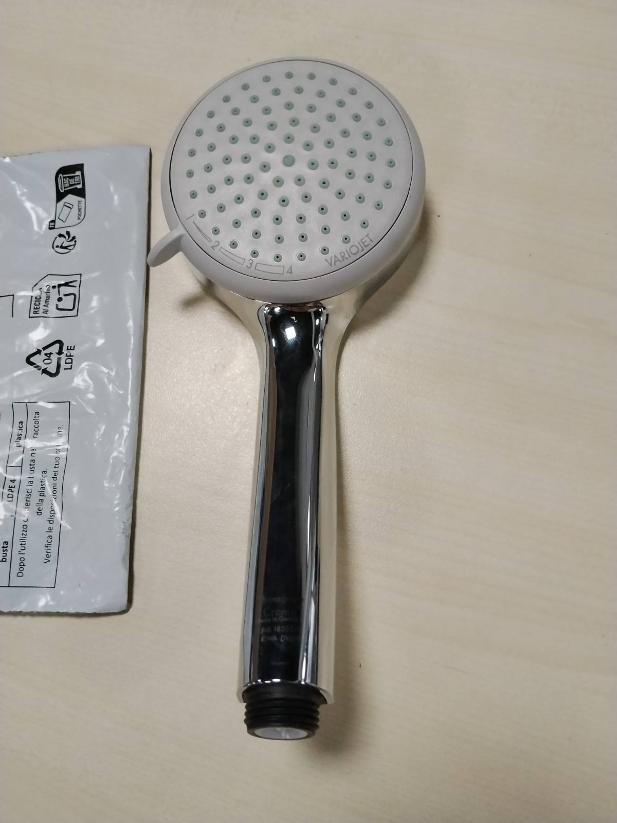 288760 - HANSGROHE Croma 100 - Kokë dushi, dush dore me 4 modele spërkatjeje, kokë dushi e rrumbullakët (100 mm), funksion kundër gëlqeres, krom, 28535000.
