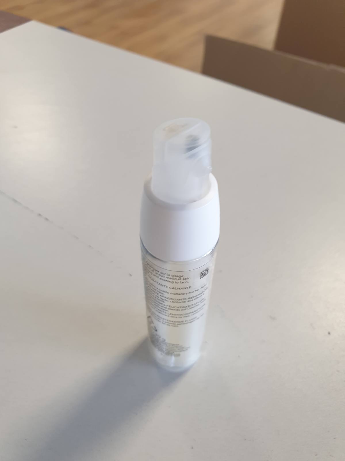 317070 - LA ROCHE-POSAY Lëng rigjenerues për fytyrën për lëkurë të ndjeshme dhe të prirur ndaj alergjive, hidratim 48-orësh, me Sphingobioma, Neurosensins dhe Niacinamide, Toleriane Dermallergo, 40 ml