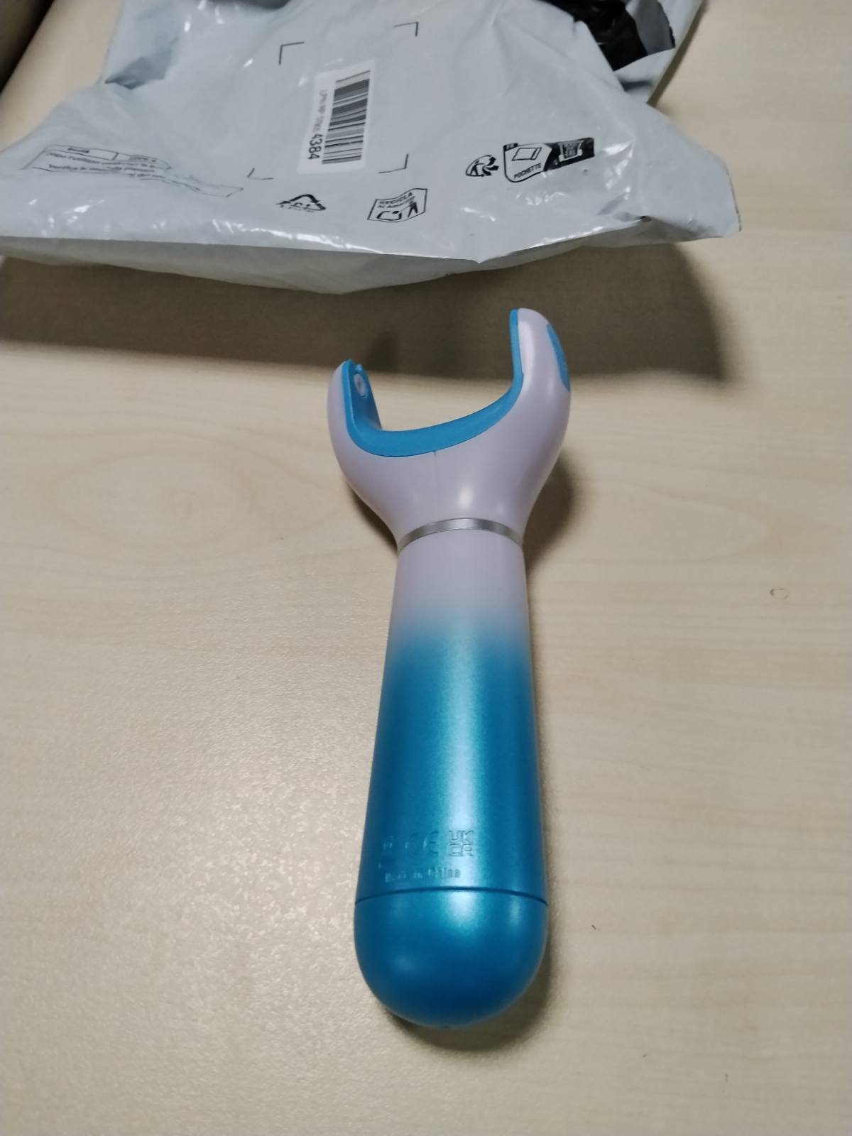 303266 - SCHOLL Velvet Smooth Express Pedi, Limë elektrike blu për këmbë me kristale diamanti