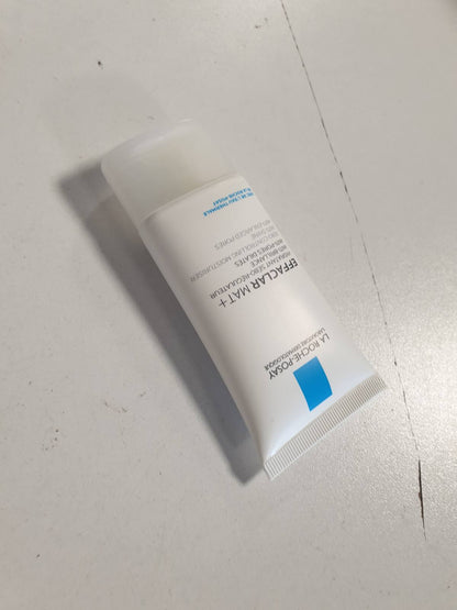 275522 - LA ROCHE-POSAY Krem hidratues matues Effaclar Mat për lëkurë të yndyrshme, 40 ml