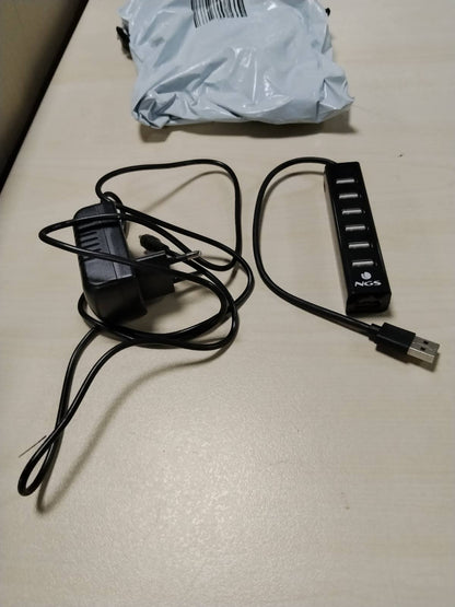 296059 - NGS IHUB7 Tiny - Qendër USB 2.0 me 7 Porta, Adaptor Energjie 5V/1A, kompatibil universal, Plug and Play