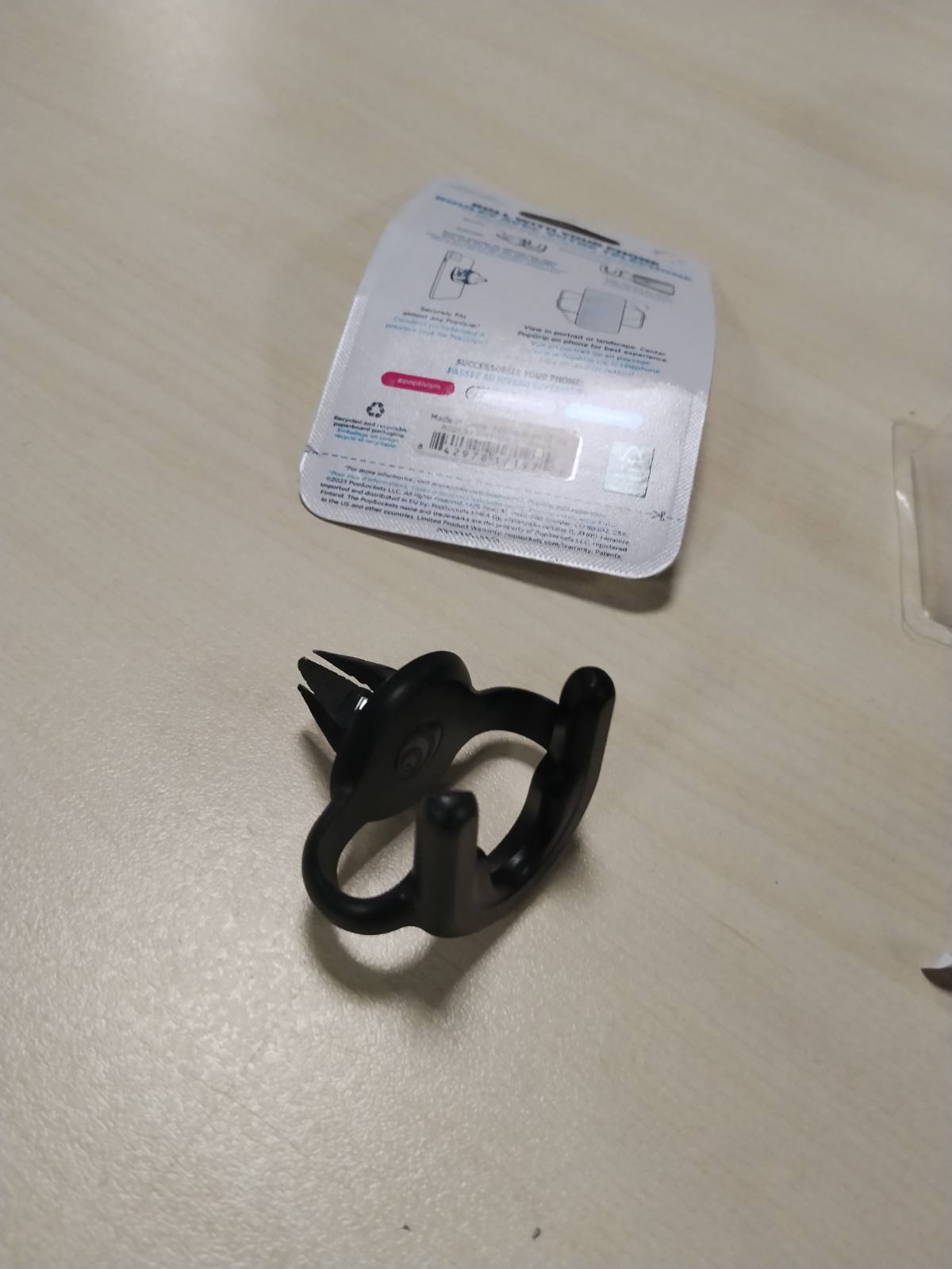 320141 - PopSockets Montues për ventilim automatik - i zi