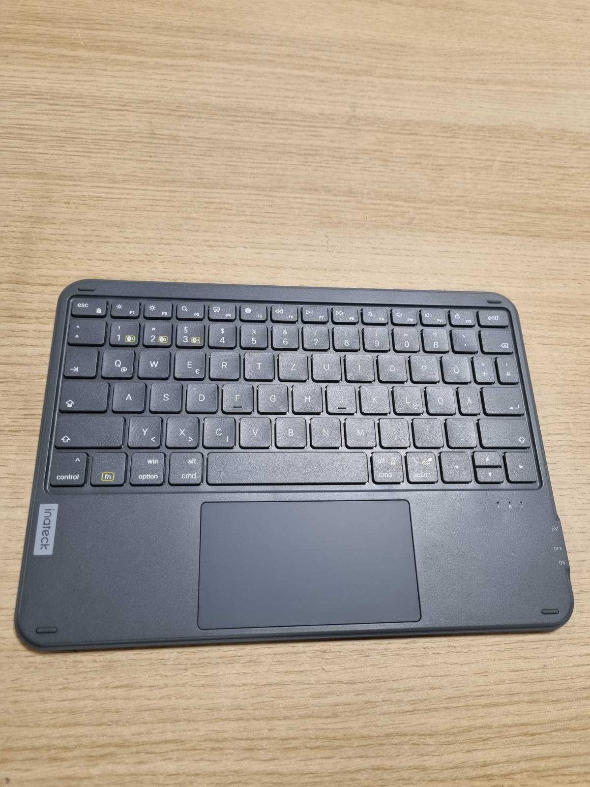 273568 - INATECK Tastiera për Tablet me Touchpad, Ultra e Lehtë Pa Tel QWERTZ Gjermanisht, e përputhshme me iPad/Tablet/Windows/Laptop/PC, KB01105