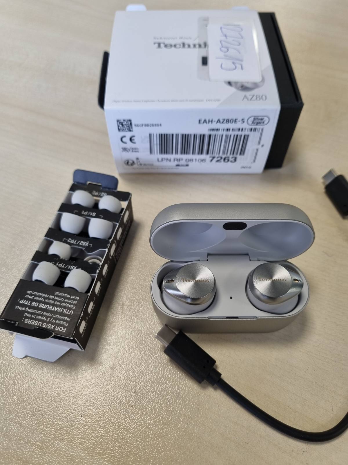 272615 - TECHNICS Kufje EAH-AZ80E-S pa tel me anulim zhurmash, Bluetooth me shumë pika për 3 pajisje, karikim pa tel, ngjyrë argjendi