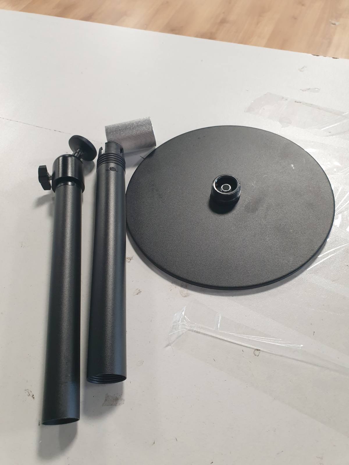 273548 - POLESTO Mbështetëse Projektori me Lartësi të Rregullueshme 5 kg - për Projektorë/Kamera