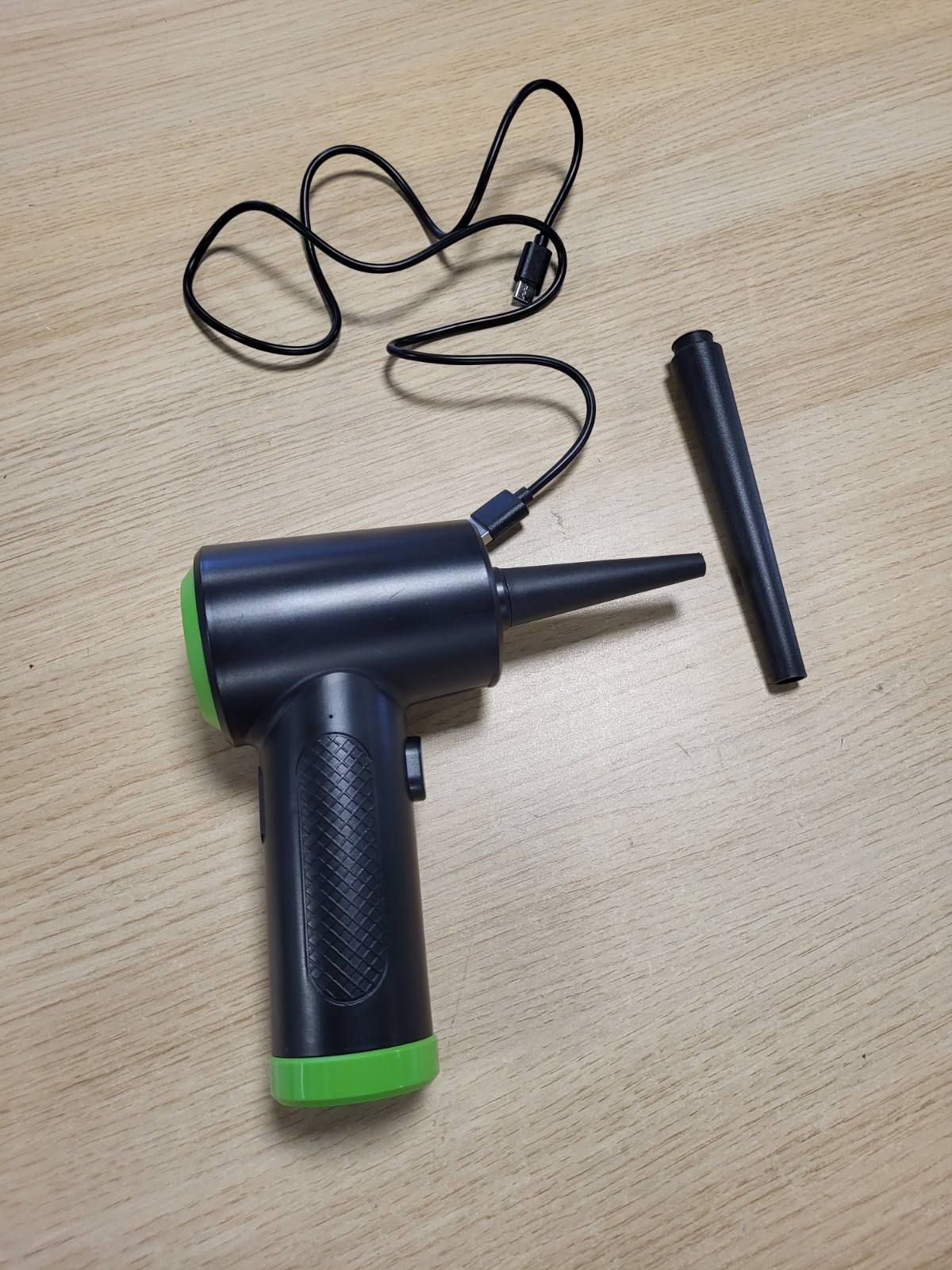 273264 - Fryer ajri për PC - Fryrës ajri elektrik për PC, Fryrës ajri i kompresuar me bateri 6000 mAh për tastiera, pajisje elektronike, Spërkatje me ajër të thatë për pastrimin e PC-së