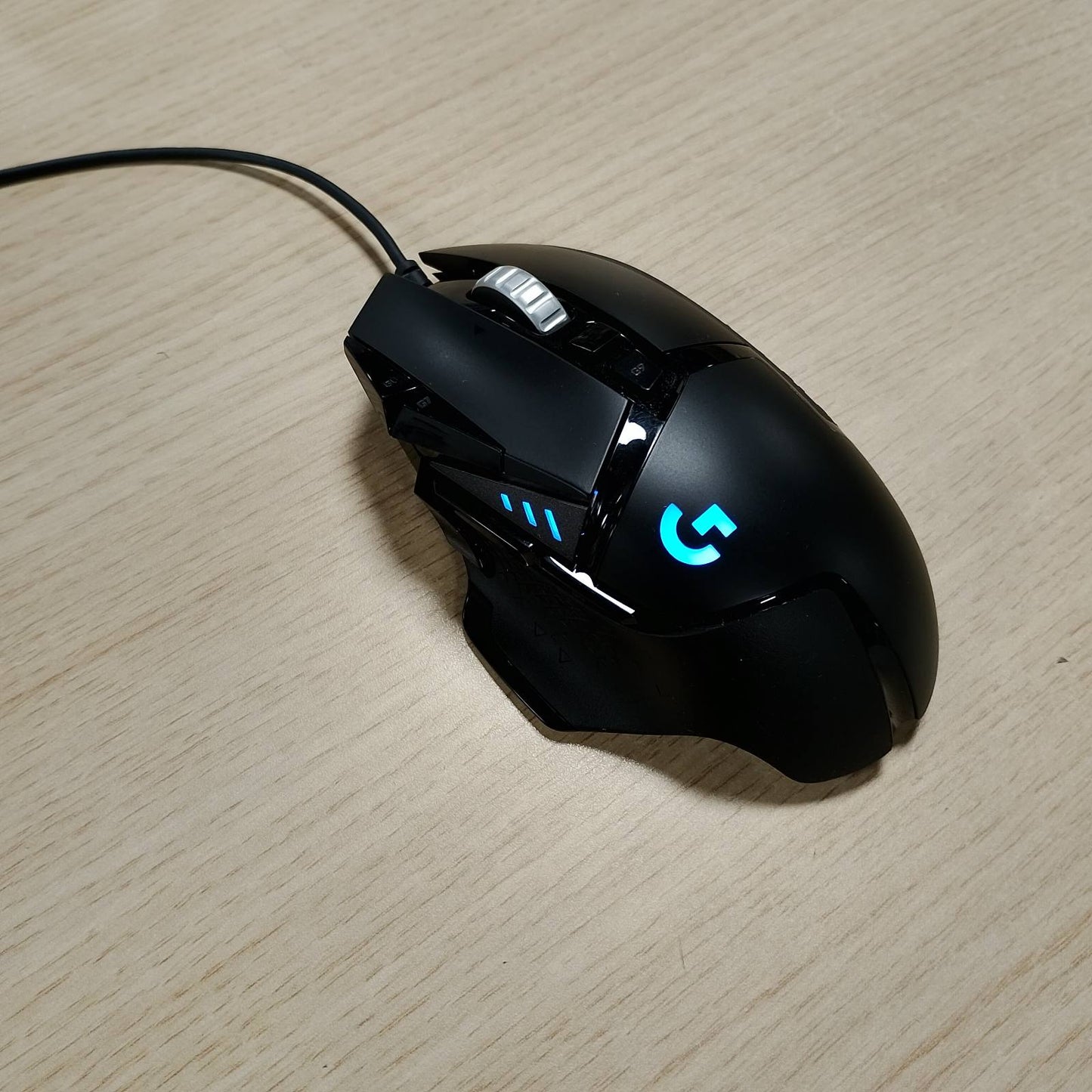 319864 - LOGITECH G502 HERO Maus lojërash, sensor optik HERO 25K DPI, ndriçim RGB, rregullim peshe, 11 butona të programueshëm, për PC/Mac, ngjyrë e zezë