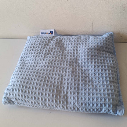 275810 - JASTËK MEDI PARTNERS Cherry Pil, jastëk me kokërr të madh, 500g, drejtkëndësh, 20x25cm, miqësor me mjedisin, natyral, 100% pambuk, terapi me nxehtësi dhe ftohje, terapi masazhi (Blu Marine)