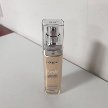 306629 - L'ORÉAL PARIS Fondatinë e lëngshme, 30 ml, Nuanca: 1N Fildishi, Formulë me acid hialuronik