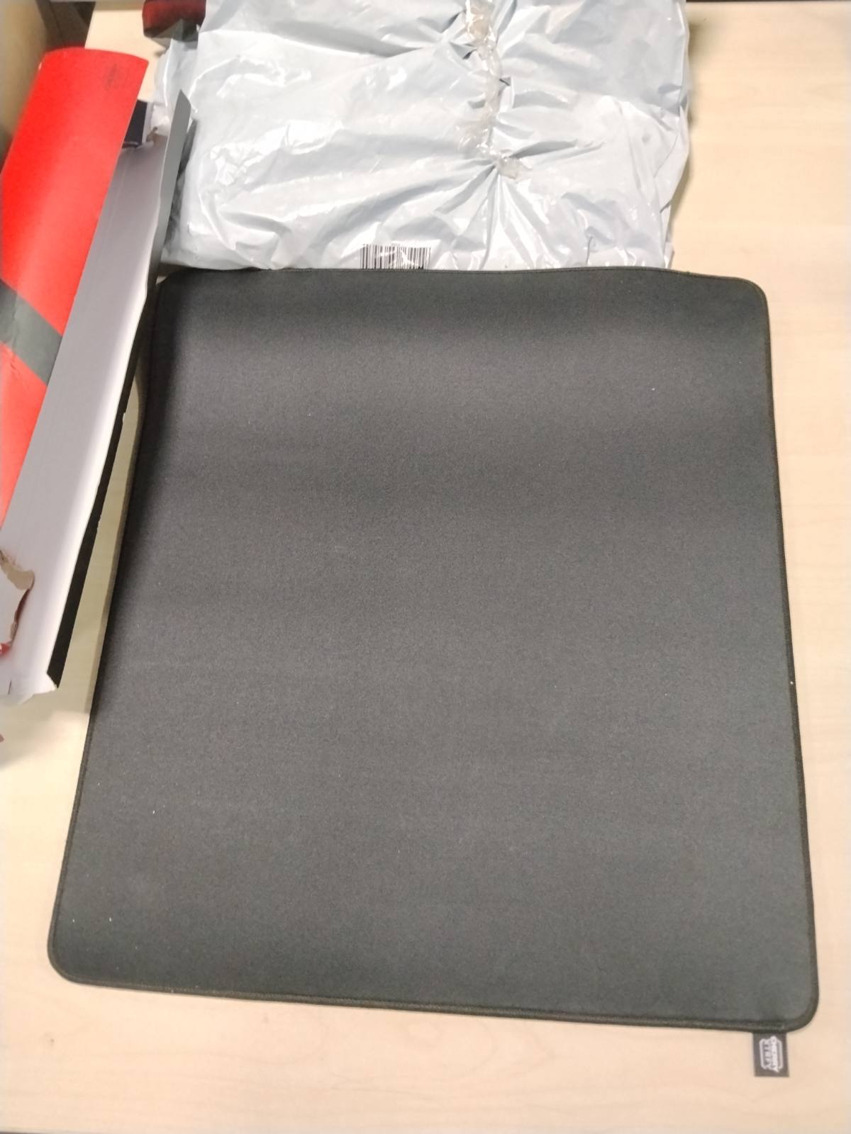 309881 - CHERRY MAUSI PËR LOJËRA XTRFY GP5, i Zi, Madhësia L