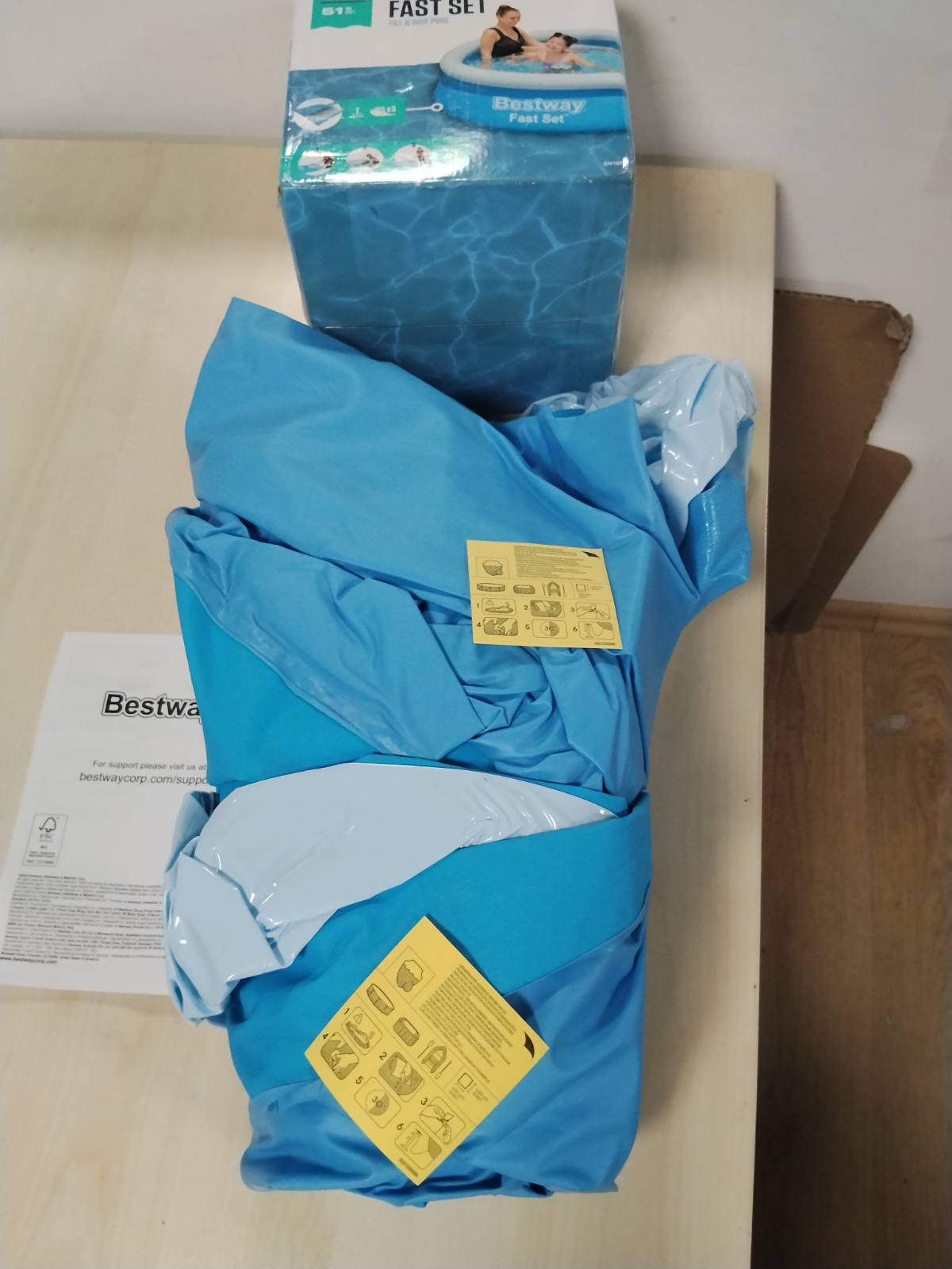288720 - BESTWAY Pishinë mbi tokë Fast Set pa pompë, Ø 183 x 51 cm, Blu, e rrumbullakët, 940 litra, material TriTech, vetëmontuese, valvul sigurie, përfshirë arnë riparimi