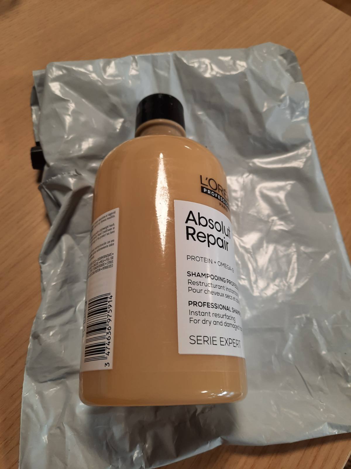 321386 - L'ORÉAL PROFESSIONAL Shampo riparuese për flokë të dëmtuar dhe të thatë, 500 ml - me quinoa, Serie Expert, Shampo riparuese Absolut