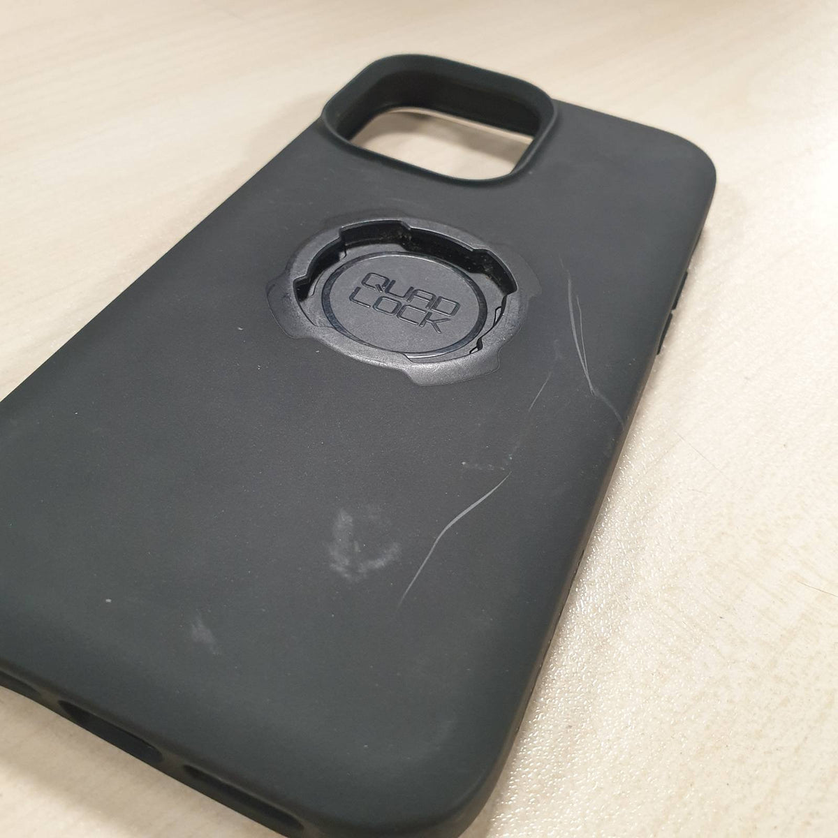 309789 - QUAD LOCK Mbështjellës për iPhone 13 Pro Max
