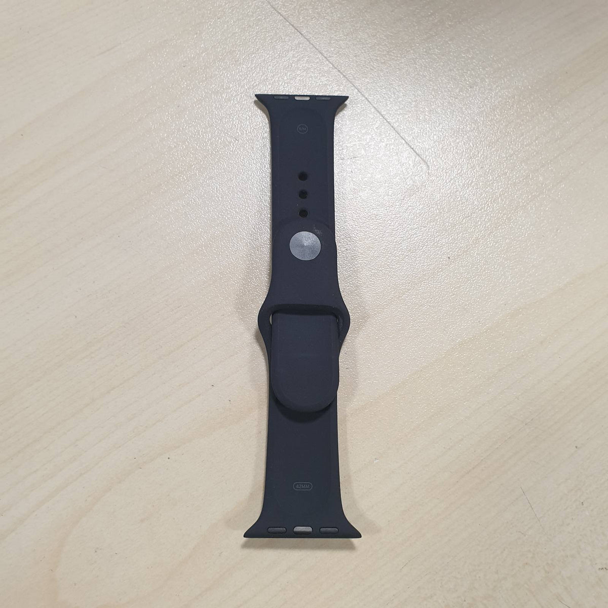309762 - APPLE | Rrip për Apple Watch - Rrip Sportarme - 46 mm - i kuq - S/M