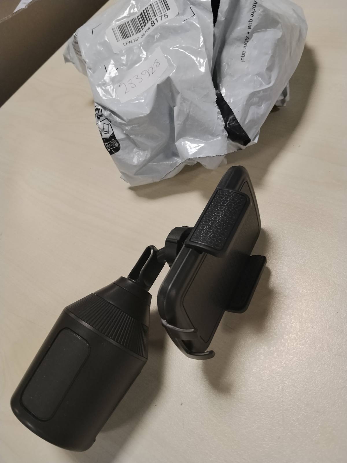 320268 - SEEKONE Mbajtëse universale telefoni për makinë, e përshtatshme për telefonat nga 5.5 cm deri në 10 cm