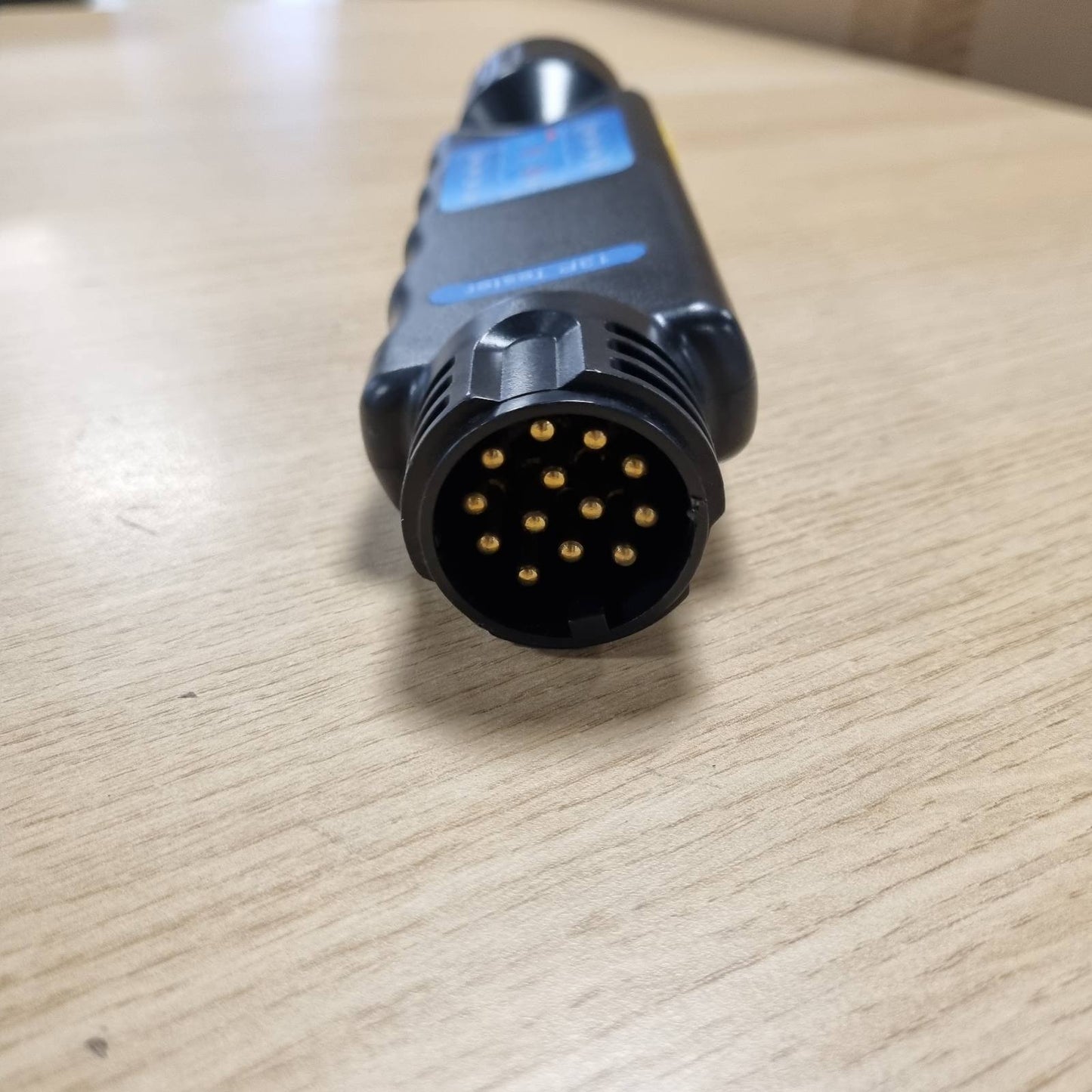 289094 - ZEVMI Trailer Tester 13-Pin, Testues rimorkiosh 12V plastikë dhe bakër për testimin e ndriçimit