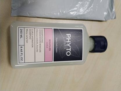 290422 - PHYTO PARIS Shampo Hidratuese për Flokë Kaçurrela - Ushqen, hidraton dhe thekson kaçurrelat - 96% më shumë valë - Kompleksi HydraCurl - Shampo Hidratuese dhe Ushqyese për Flokë Kaçurrela