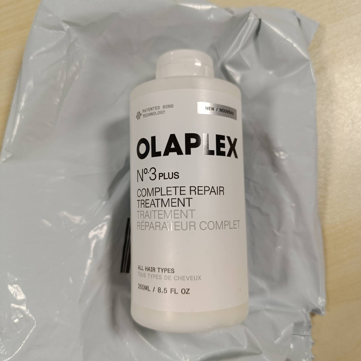 301748 - OLAPLEX N°.3PLUS Trajtim para shamposjes për riparimin e flokëve, 250 ml