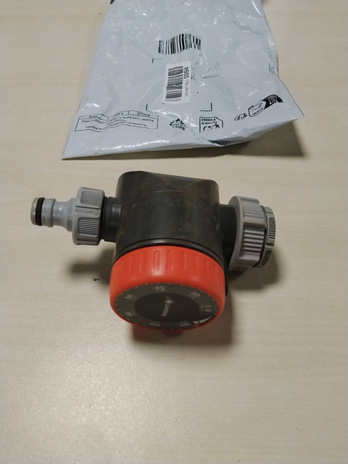 313285 - GARDENA Kohëmatës Ujitjeje Automatik për Rubinetat e Ujit 26.5 mm (G 3/4) ose 33.3 mm (G1), Kohëzgjatje Fleksibile Ujitjeje (5-120 Min.), Lidhje e Lehtë me Sistemin Quick-Plug (1169-20)