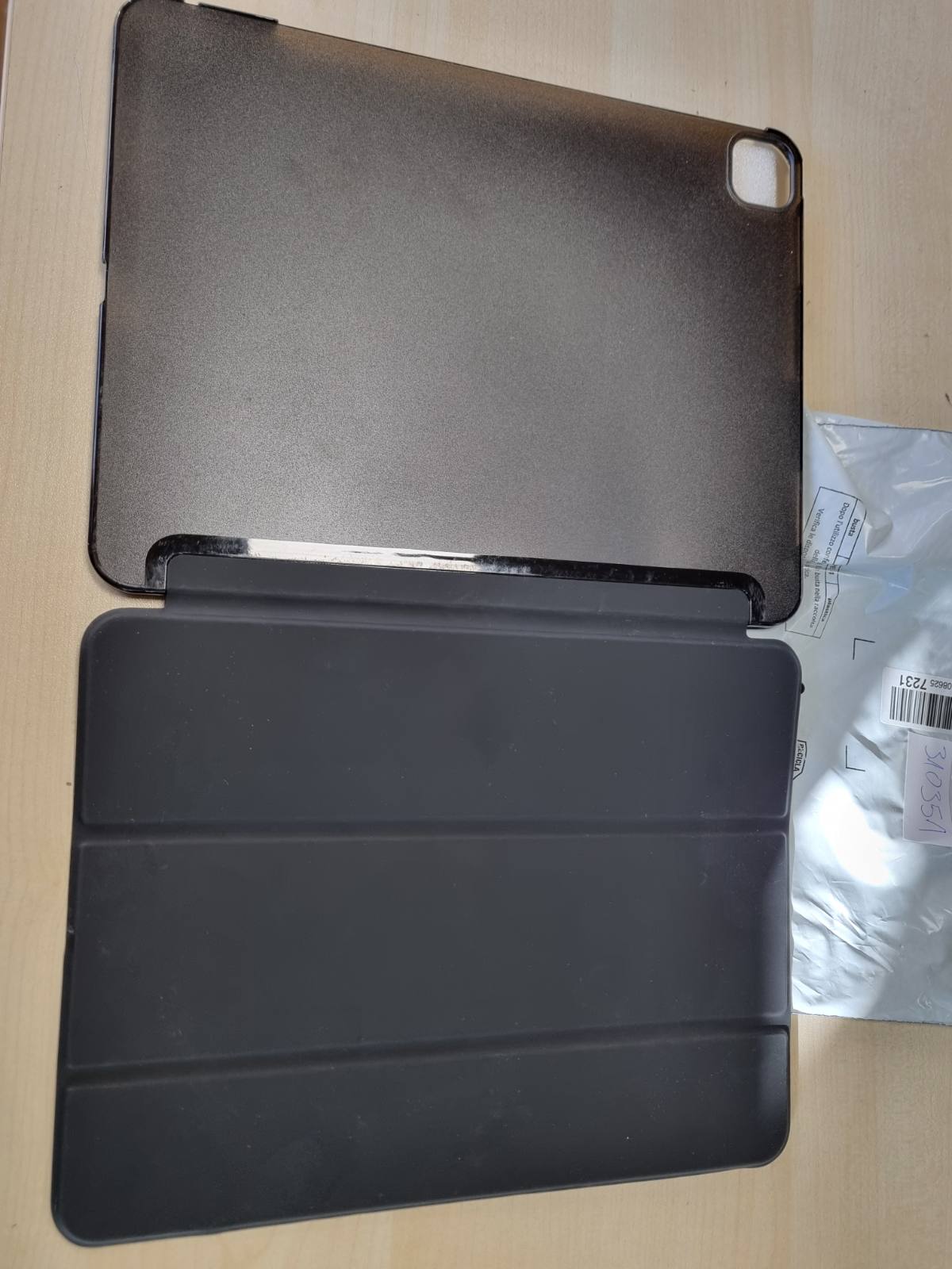 310351 - MBËSHTJELLËSE JETECH PËR IPAD PRO 13" M5/M4, E ZEZË