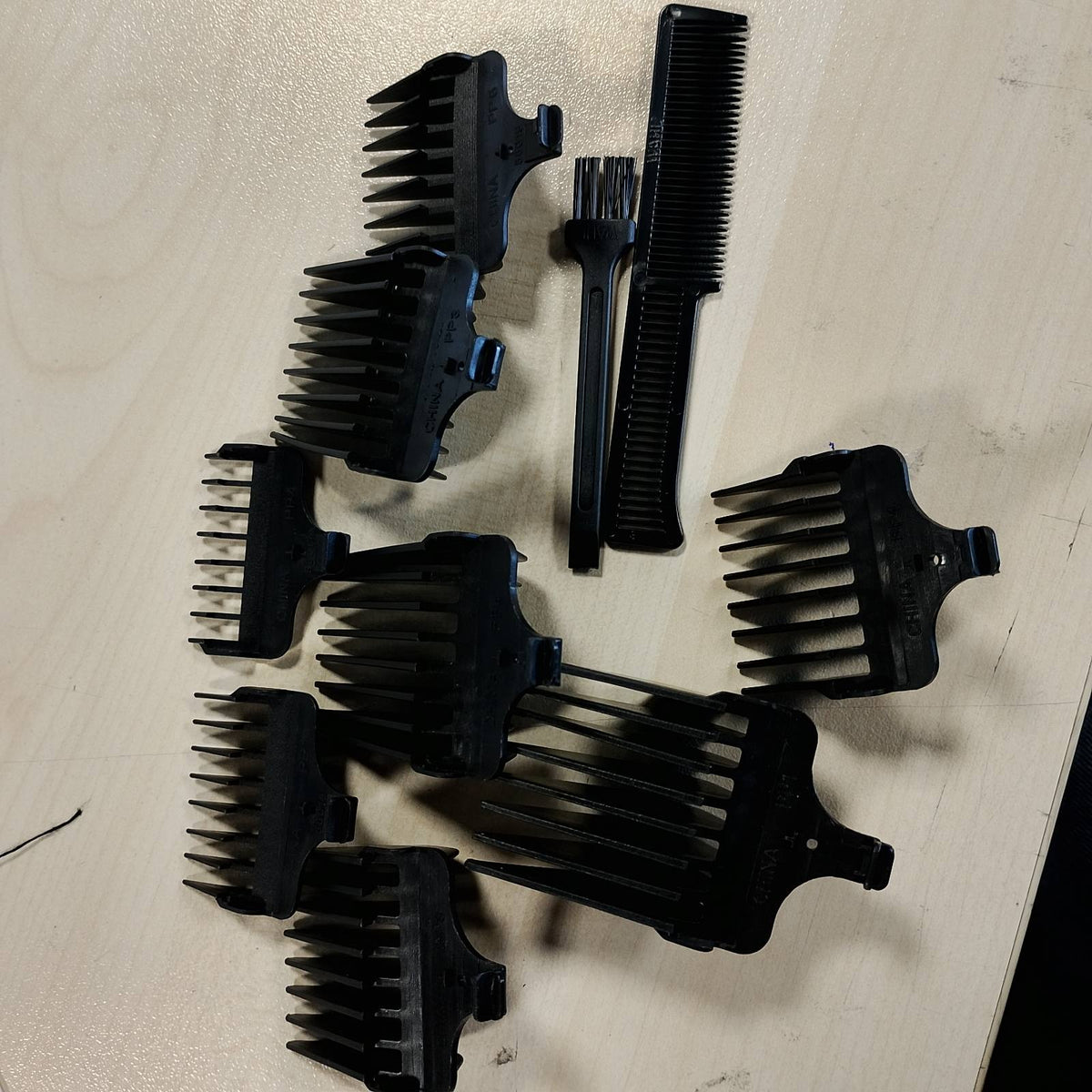 307459 - WAHL Makinë prerëse shumëfunksionale All-in-One e rikarikueshme për burra