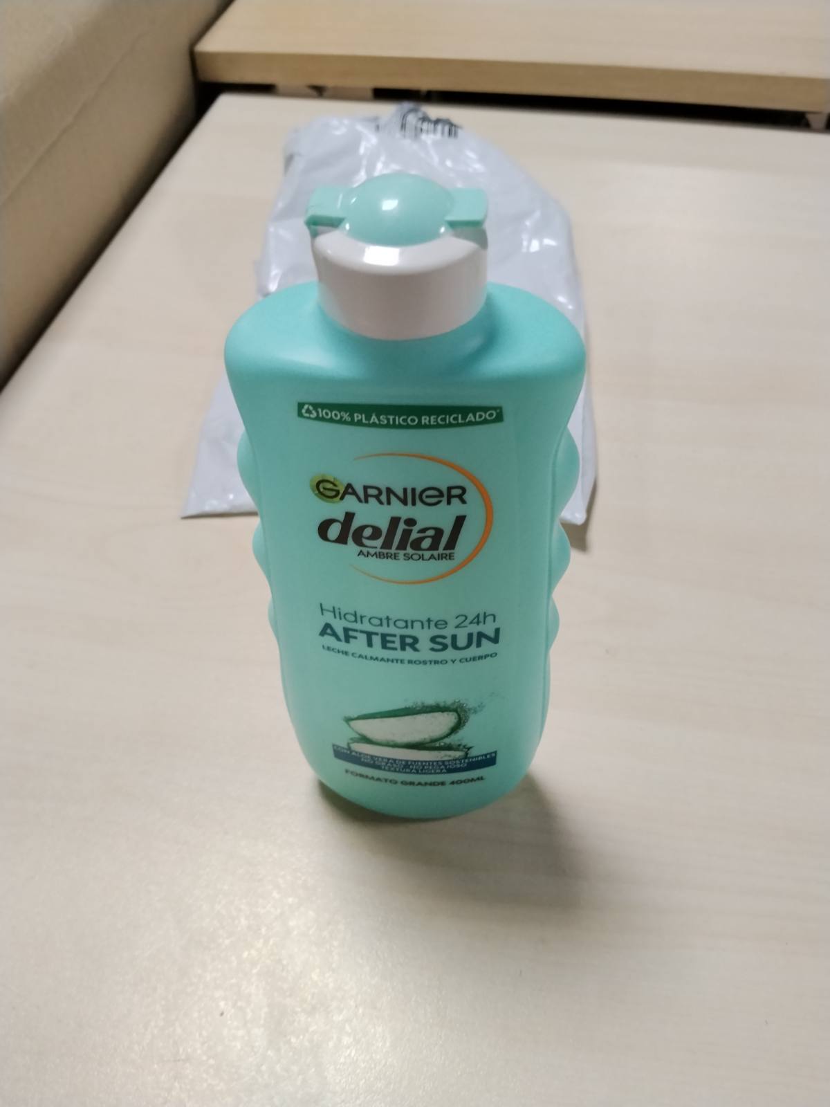 303630 - GARNIER DELIAL Krem hidratues qetësues pas diellit me aloe vera natyrale, madhësi familjare 400 ml