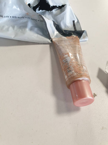 297427 - L'ORÉAL PARIS Lëng shumëpërdorimësh për ndriçim - Ndriçon dhe hidraton - I pasuruar me gjalpë shea - Shkëlqim i shkëlqyer - Nuanca: 903 - 40 ml