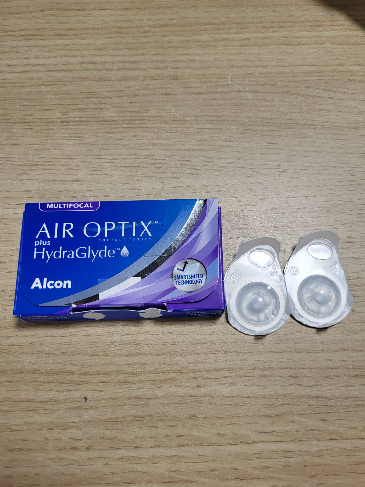 321156 - AIR OPTIX PLUS HYDRAGLYDE LENTE KONTakti MUJORE - Pako me 2, BC 8.6 mm, DIA 14.2 mm, ADD MED, +01.50 Dioptri