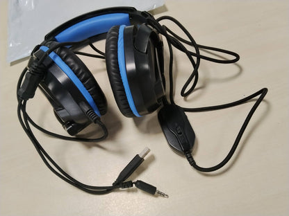 310060 - FACHIXY Kufje Lojërash FC200 për PS4, PS5, PC, Xbox, Nintendo Switch, me Ndriçim RGB, Stereo Surround me Mikrofon, Anulim Zhurme - BLU