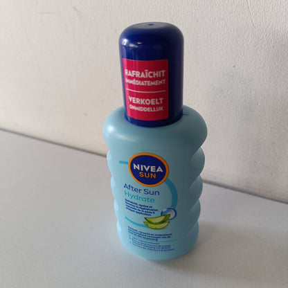 321980 - NIVEA SUN Sprej pas diellit Hidratues dhe Qetësues - 200 ml, Me Aloe vera dhe acid hialuronik