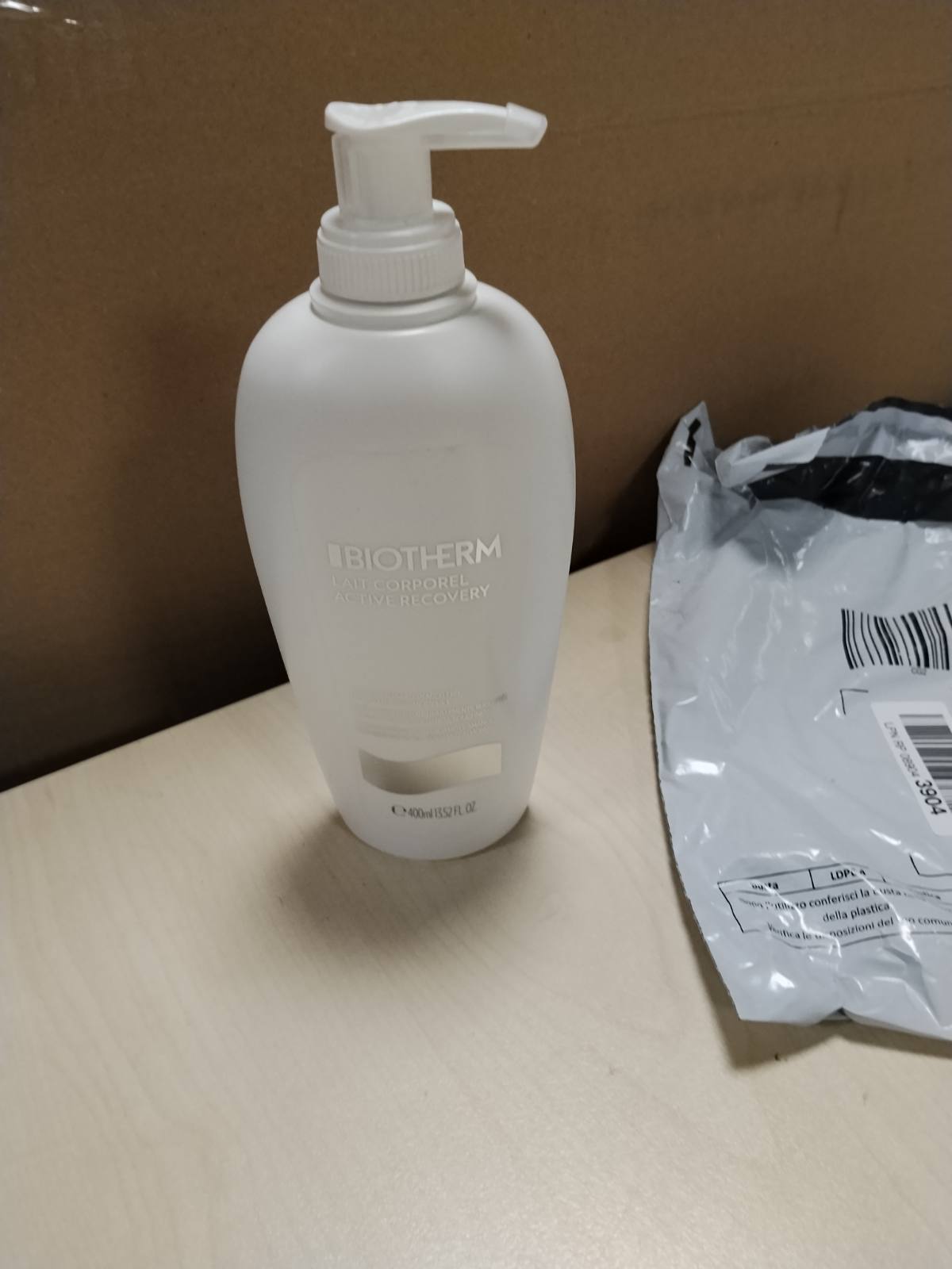 297144 - BIOTHERM Locion trupi Lait Corporel Active Recovery, intensivisht hidratues për të gjitha llojet e lëkurës, 400 ml