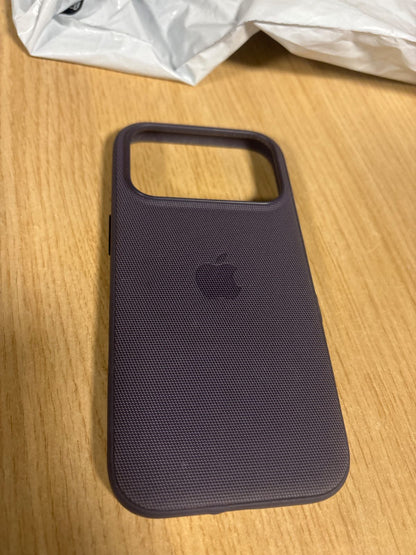 295091 - Këllëf Apple TechWoven për iPhone 17 Pro me MagSafe – vjollcë