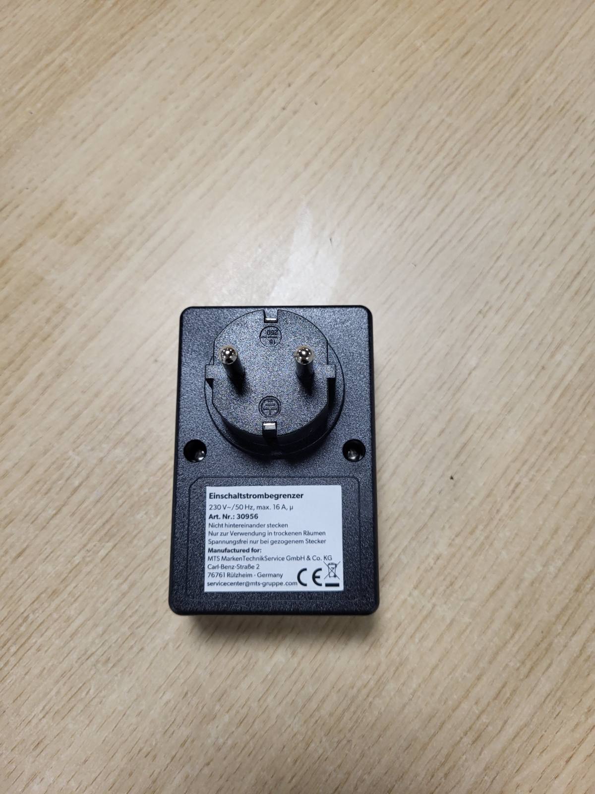 312920 - UNITEC Kufizues rryme 230V / 16A, përshtatës prize, mbrojtje nga mbingarkesa