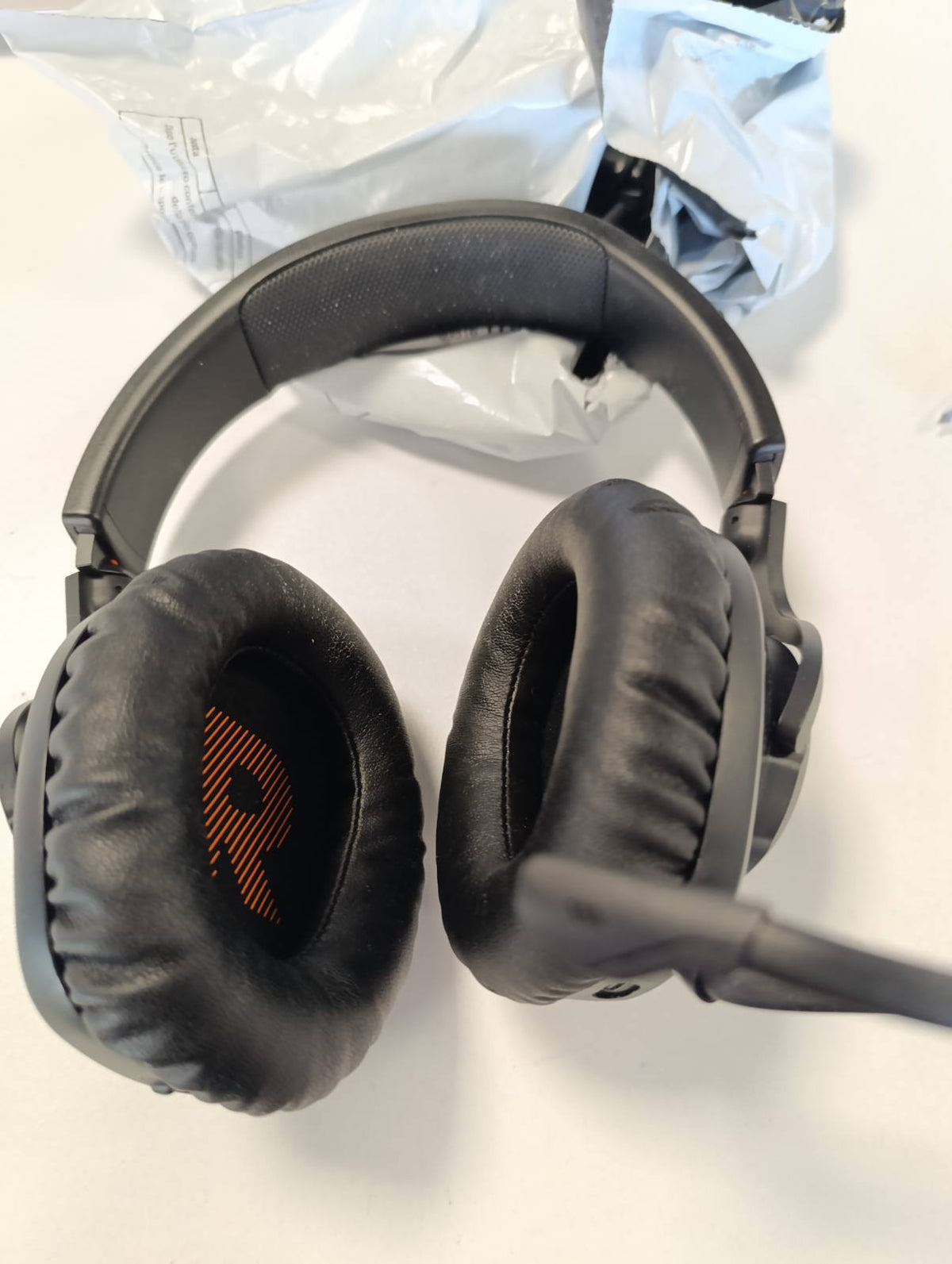 309514 - JBL Kufje për Lojëra Quantum 350 Over-Ear – Pa tel 2.4 GHz dhe lidhje USB-C – Me mikrofon të shkëputshëm dhe tingull QuantumSurround – të zeza
