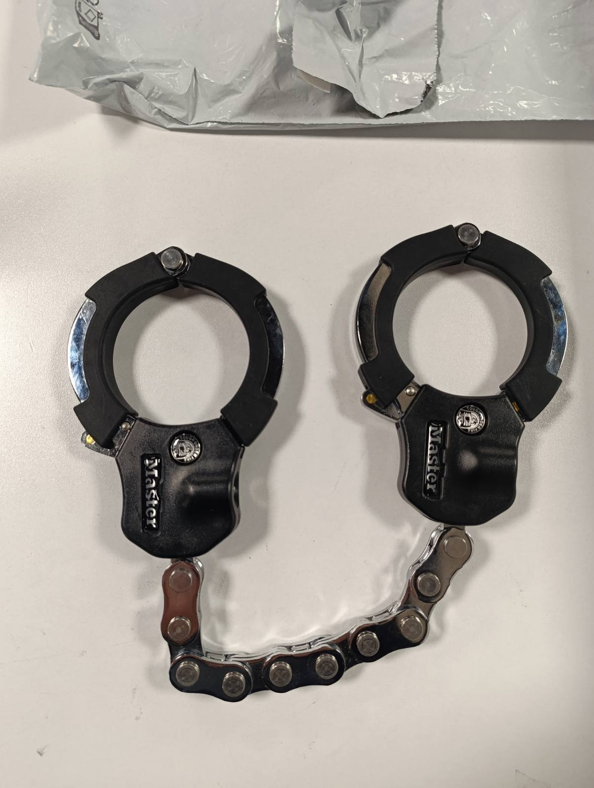 312588 - MASTER LOCK Kyç për skuterë elektrikë, pranga, biçikletë, i çertifikuar dhe i patentuar, 55 cm