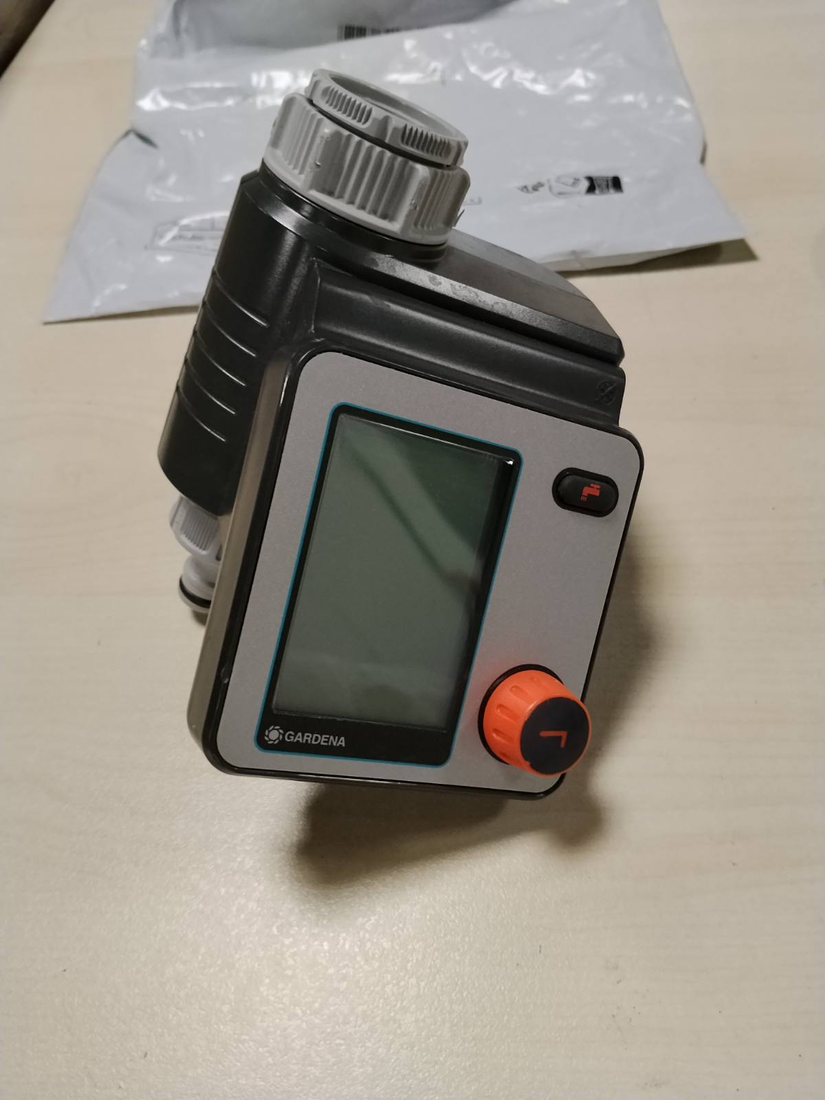 312585 - GARDENA IRRIGATION CONTROL MASTER - Ujitje automatike, 6 orare, ekran LCD, funksion Water Now, Safe-Stop (1892-20)