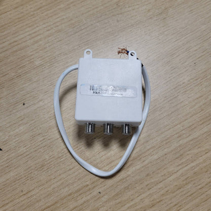 308980 - EDISION Furnizim me energji PSU-2402 për amplifikatorin e antenës televizive, DC 24V 200mA, Frekuenca 5-862Mhz, 1 hyrje, 2 dalje