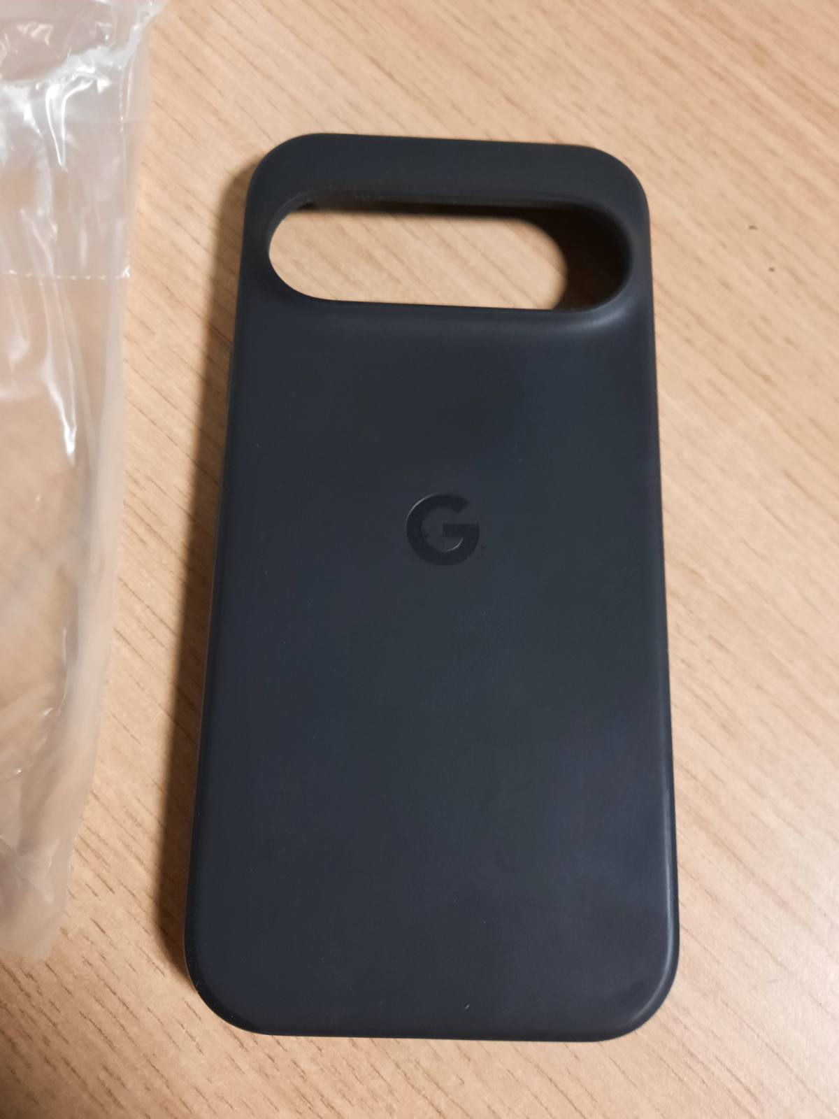 299579 - GOOGLE Mbulesë për Pixel 9 dhe Pixel 9 Pro, Silikon Rezistent ndaj Njollave, E Zezë Obsidian