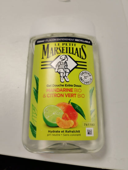 301511 - LE PETIT MARSEILLAIS Xhel Dushi Ekstra i Butë, 250ml, me Mandarinë Organike dhe Limon Organik, 92% Përbërës me Origjinë Natyrale, Shishe Plotësisht e Riciklueshme