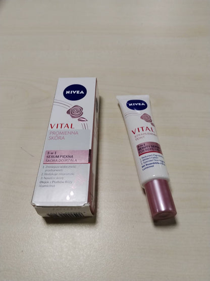 301102 - NIVEA Serum bukurie 3-në-1 për lëkurë të pjekur, 40 ml, serum hidratues intensiv për zvogëlimin e pigmentimit dhe njollave të moshës