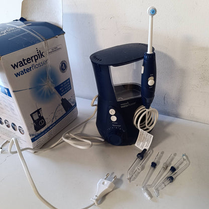 274900 - WATERPIK Ujitës Dentar Profesional Ultra, 10 cilësime, 6 gryka, blu (WP-663UK-EU)