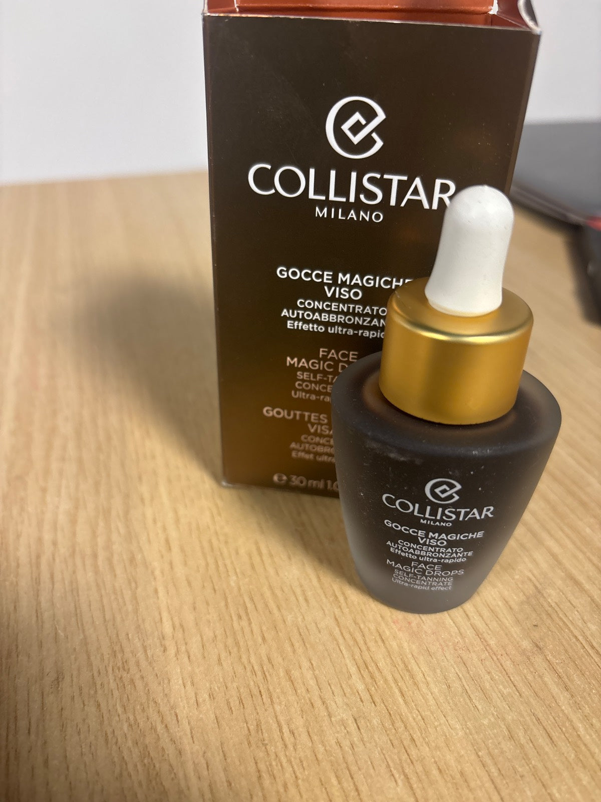 271559 - COLLISTAR Magic Drops për Fytyrën, Vetë-nxirës i Koncentruar për Më Pak Se 1 Ore, Serum për Fytyrën Illumite, Nxirje Natyrale Intense, Kundër njollave, Hidratues, Kundër plakjes me Vitaminë E, 30 ml
