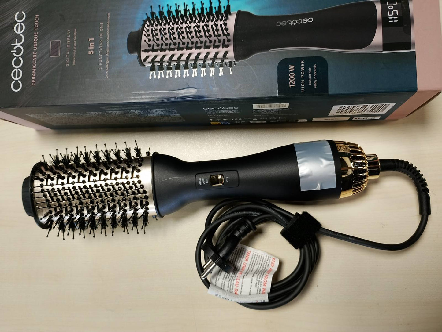 271443 - CECOTEC Furçë ajri CeramicCare Unique Touch, 1200 W, Tharje, Zbërthen, Drejton, Vëllon dhe Shtyp, 4 Temperaturë, Kokë Qeramike