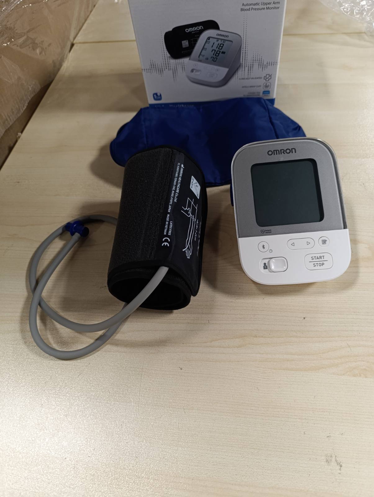 271122 - OMRON X4 Smart, Monitor Automatik i Tensionit të Gjakut për Krahun e Sipërm