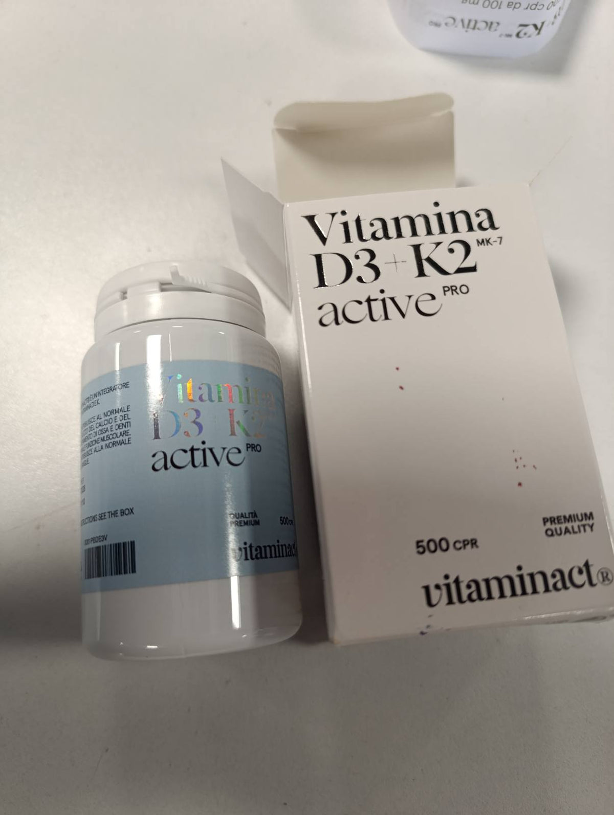336776 - VITAMINA D3+K2 Vitamina D3+K2 (Zgjat 1 vit e 4 muaj) 500 Mikrotableta – Pa dioksid silici, Vitamina D3 2000 IU për tabletë – Vitamina K2 MK7 All-Trans Active Pro Vitaminact