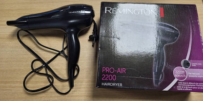 271790 - REMINGTON Tharëse flokësh Pro-Air 2200W, me jone, 3 cilësime nxehtësie, 2 cilësime ventilatori, e zezë, D5210